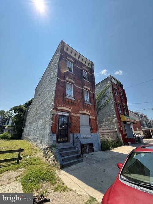 2236 W Diamond St, PHILADELPHIA, PA, 19121-1333 | Card Image