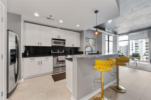 apt-1702-250 Pharr Rd Ne, Atlanta, GA, 30305-2280 | Card Image