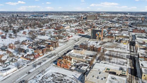 3003 E Grand Boulevard, Detroit, MI, 48202 | Card Image