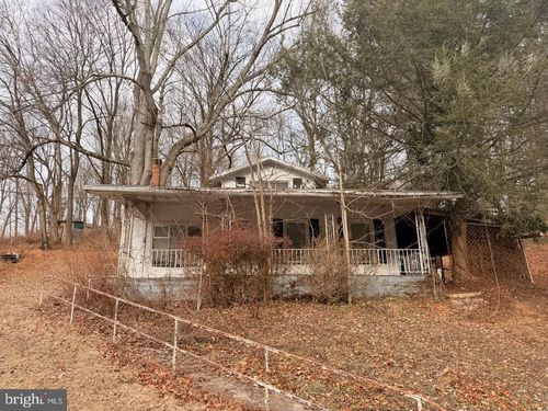 23 N Lake Dr, POTTSVILLE, PA, 17901-9265 | Card Image