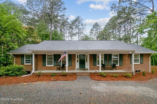 450 Crestview Rd, Southern Pines, NC, 28387-3203 | Card Image