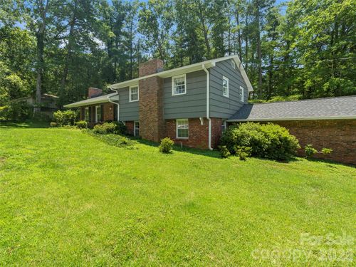 20 S Oak Forest Dr, Asheville, NC, 28803-3311 | Card Image