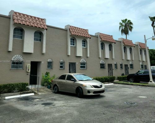 apt-j-11 Olive Dr, Hialeah, FL, 33010-5210 | Card Image