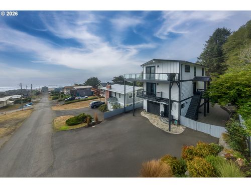 2035 Ne 66th St, Lincoln City, OR, 97367-9528 | Card Image
