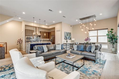 658 Spotted Falcon St, Las Vegas, NV, 89138-6387 | Card Image