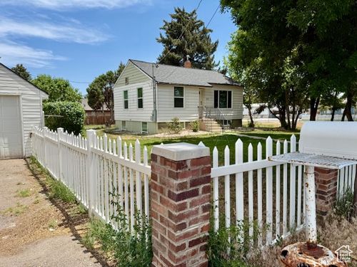 624 N 500 W, Vernal, UT, 84078-8302 | Card Image