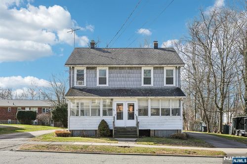 30-32 Willard St, Pompton Lakes, NJ, 07442-2026 | Card Image