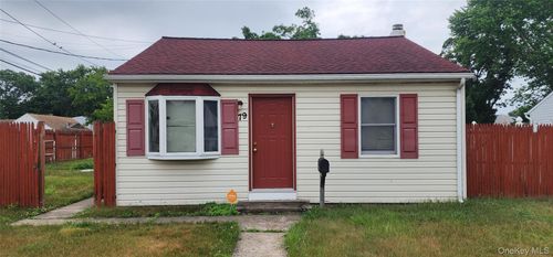 79 Commack Rd, Babylon, NY, 11703-1719 | Card Image