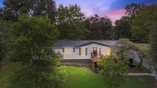381 Canoe Branch Rd, Castalian Springs, TN, 37031-4821 | Card Image