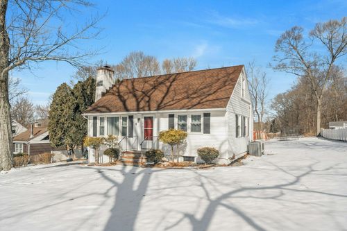 1600 Strawberry Rd, Mohegan Lake, NY, 10547-1042 | Card Image