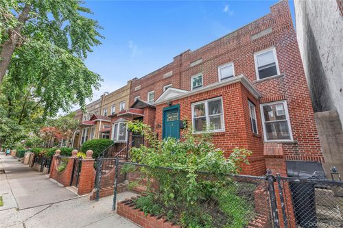 30-91 37th Street, New York, NY, 11103 | Card Image
