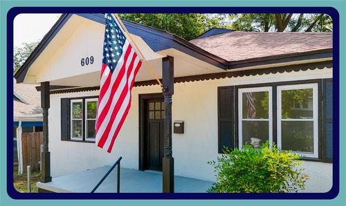 609 N Oak St, Holdenville, OK, 74848-3637 | Card Image
