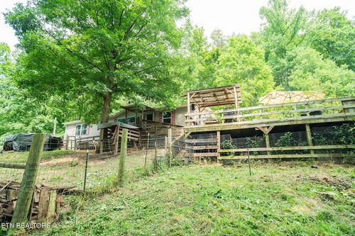 609 Miller Hollow Rd, Bean Station, TN, 37708-3042 | Card Image