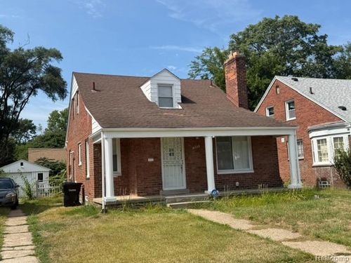 16555 Sussex St, Detroit, MI, 48235-3855 | Card Image