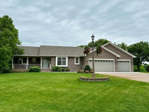 7350 233rd St N, Forest Lake, MN, 55025-8270 | Card Image