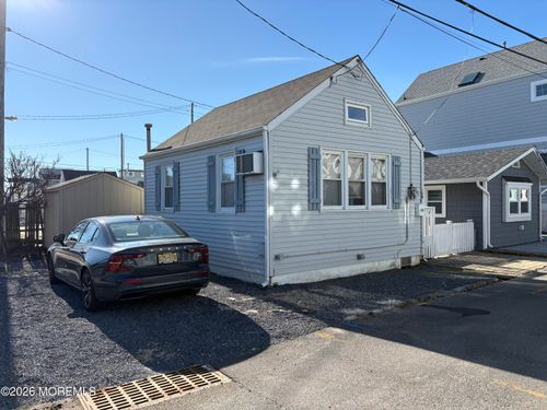 10 Rutherford Ln, Lavallette, NJ, 08735-1736 | Card Image