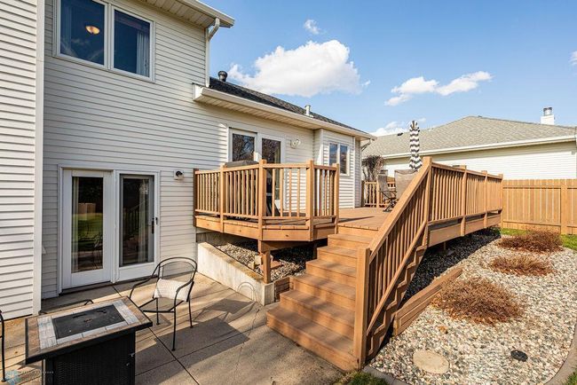Redwood Deck | Image 9