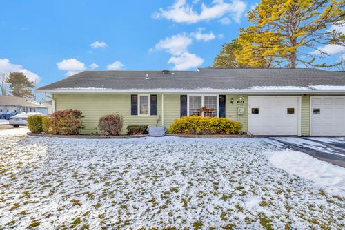 unit-b-475 Darwen Dr, Ridge, NY, 11961-8105 | Card Image