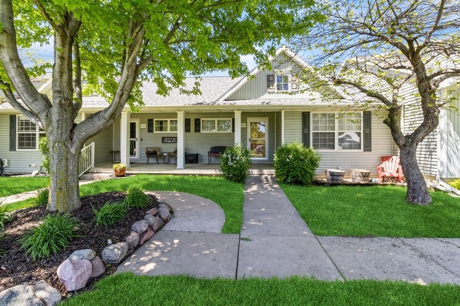 Twin Gates Dr, Ankeny, IA 50023