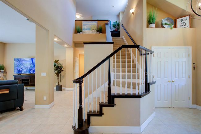 1073 Spring Meadow Drive, House other with 5 bedrooms, 3 bathrooms and null parking in Manteca CA | Image 5