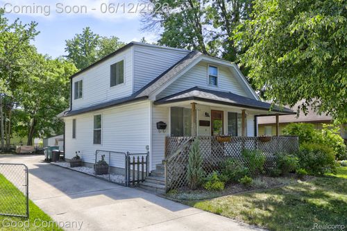 1564 Browning St, Ferndale, MI, 48220-1198 | Card Image