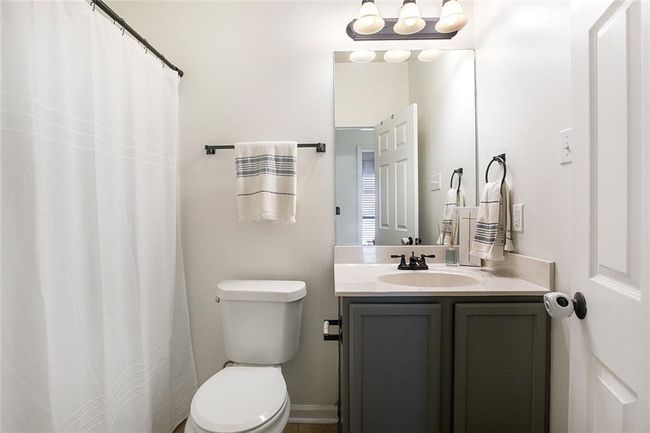 Hall bath | Image 13