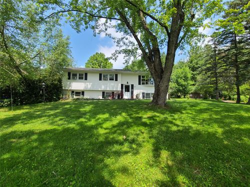 57 Lakeview Dr, Kiamesha Lake, NY, 12751-5004 | Card Image