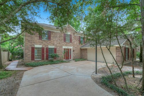 11 Robin Run Dr, The Woodlands, TX, 77381-4332 | Card Image