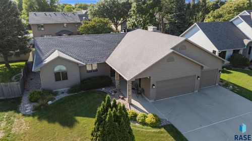 4801 S Lewis Ave Avenue, Sioux Falls, SD, 57103 | Card Image