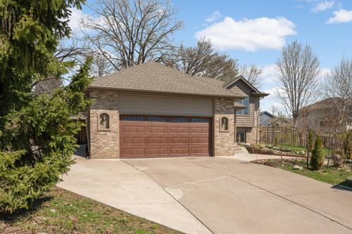 2916 Frank St, Maplewood, MN, 55109-1099 | Card Image