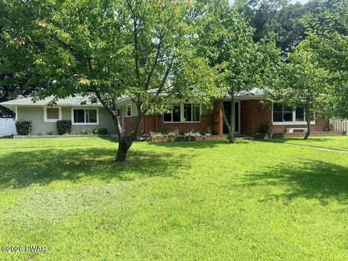 12 Mae Ln, Matamoras, PA, 18336-2005 | Card Image