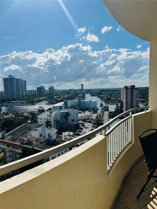 apt-1620-3180 S Ocean Dr, Hallandale Beach, FL, 33009-7246 | Card Image