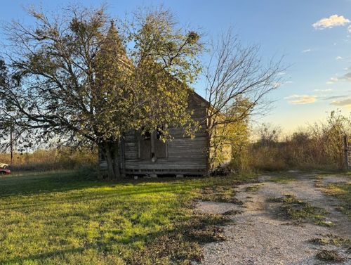 485 W Brook St, Bartlett, TX, 76511-4370 | Card Image