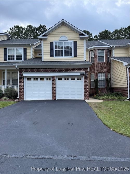 29 Hawk Ridge Dr, Spring Lake, NC, 28390-7050 | Card Image