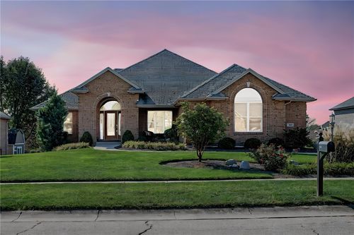 381 Sunset Drive, Carlisle, OH, 45005 | Card Image