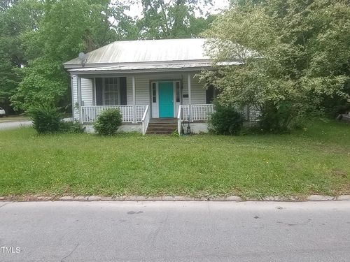 412 E 8th St, Scotland Neck, NC, 27874-1506 | Card Image