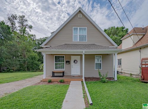 3108 1st St, Sioux City, IA, 51105-3608 | Card Image