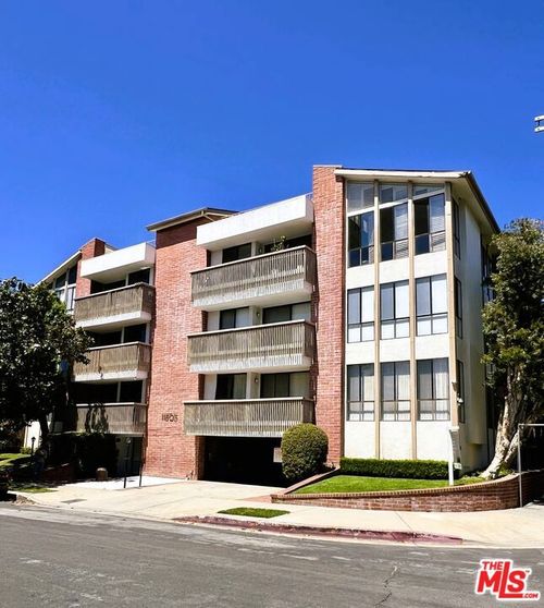 306-11805 Mayfield Ave, Los Angeles, CA, 90049-5748 | Card Image