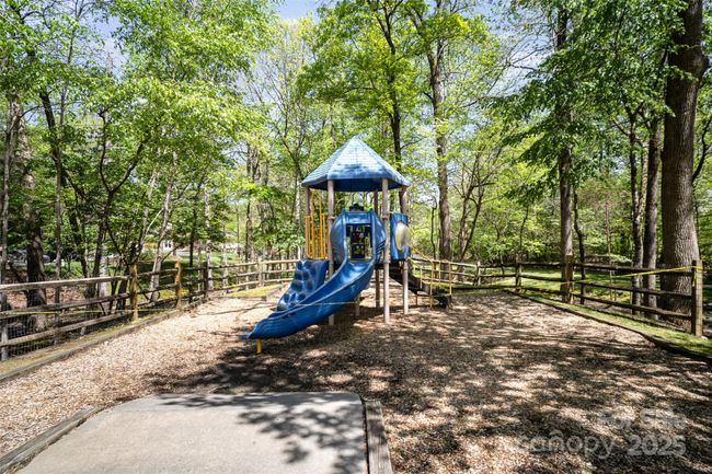 1801 Briarcrest Dr Nw, House other with 5 bedrooms, 3 bathrooms and null parking in Charlotte NC | Image 43