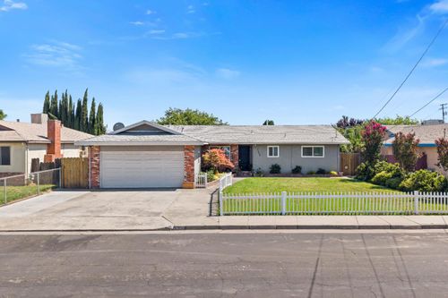 2648 Sierra Street, Riverbank, CA, 95367 | Card Image