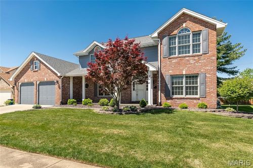 22 Huntington Parkway, St Charles, MO, 63301 | Card Image