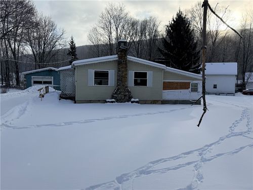 15 Weld St, Naples, NY, 14512-9502 | Card Image