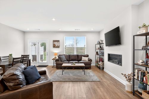 2014 Sperling Dr, Gallatin, TN, 37066-4655 | Card Image