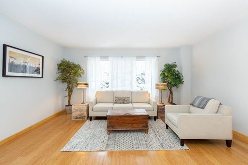 apt-114-22 Chestnut Pl, Brookline, MA, 02445-7536 | Card Image