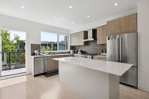38-3597 Malsum Dr, North Vancouver, BC, V7G0B2 | Card Image