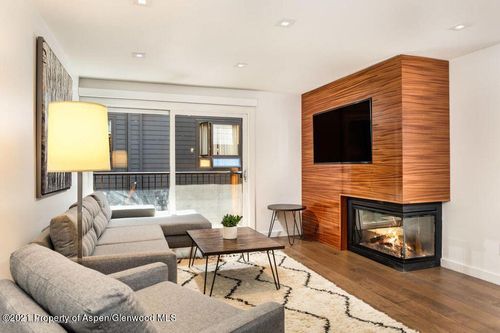 2j-205 E Durant Ave, Aspen, CO, 81611-3814 | Card Image