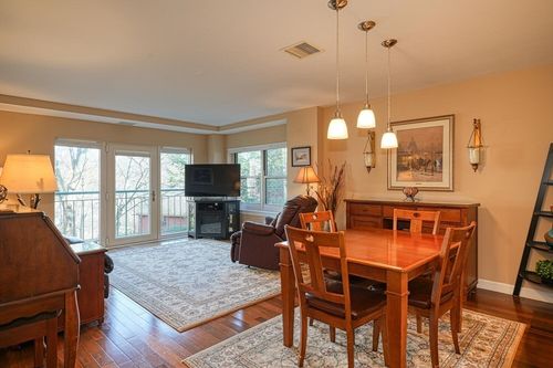 209-1 Watermill Pl, Arlington, MA, 02476 | Card Image