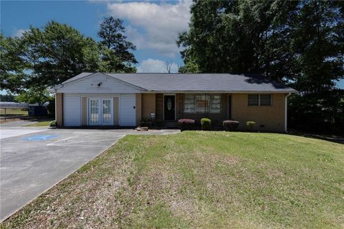 724 King Rd, Riverdale, GA, 30274-2027 | Card Image