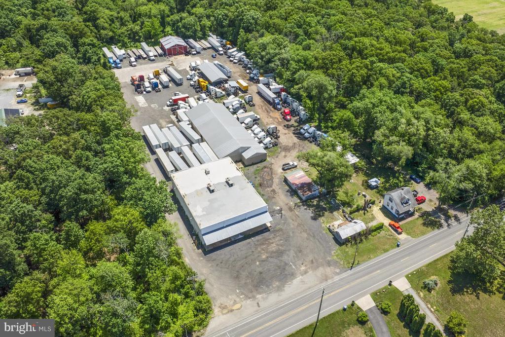 Commercial Sale in FRANKLINVILLE 2