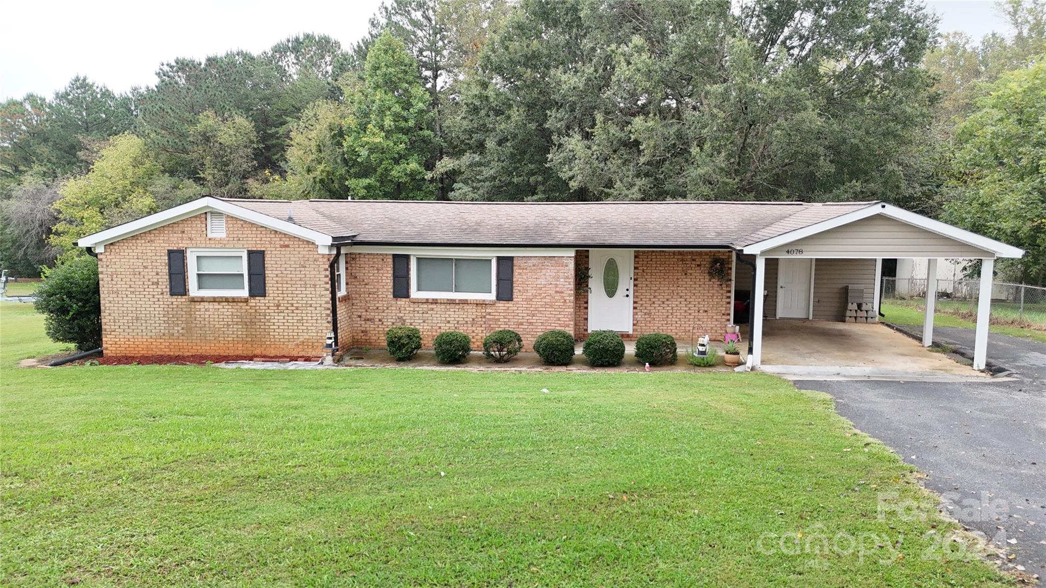 Maiden Hwy, Lincolnton, NC 28092